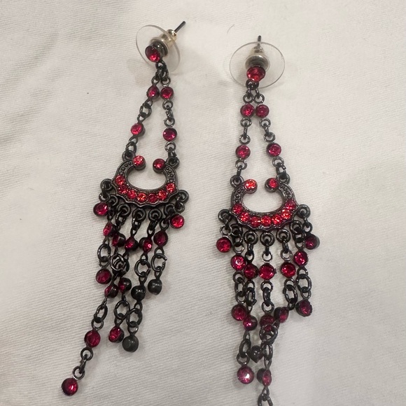 Festive Red Earrings 🎄🎅♥️ - Picture 1 of 5